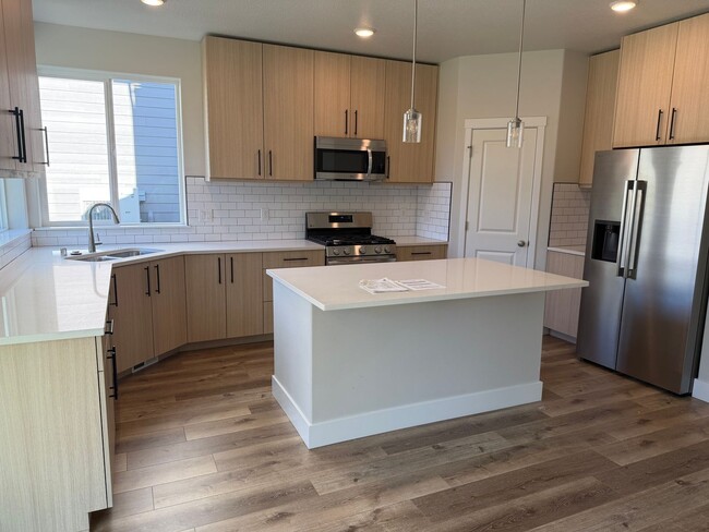 Photo - Brand New Four Bedroom Home For Rent: MOVE IN SPECIAL: Move in on or before Jan 1st and get $500 ...