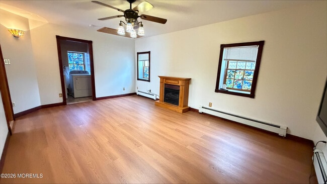 Photo - 120 2nd St