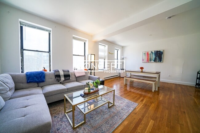 Photo - 772 Columbus Ave Unidad 4