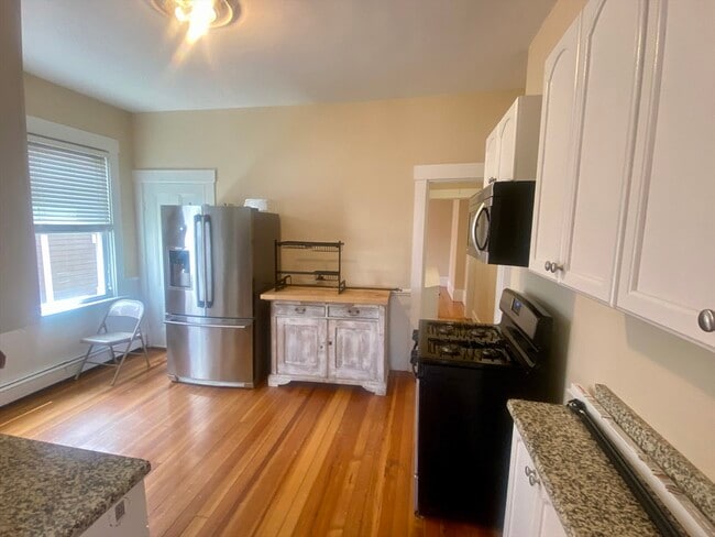 Photo - 133 Otis St Unidad 2R