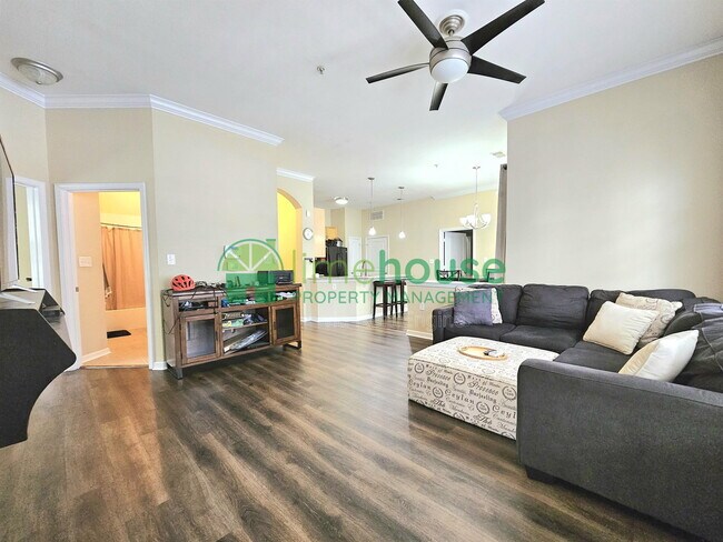 Photo - 1400 Granby St Unidad 104