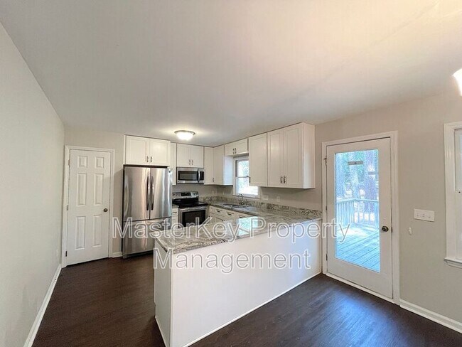 Photo - 3002 Appling Way