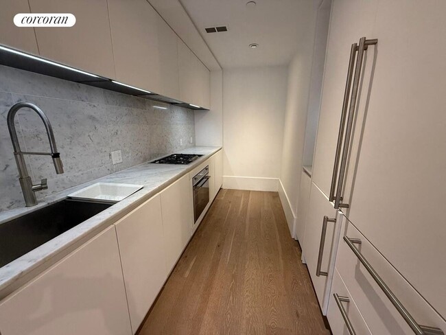 Photo - 429 Kent Ave