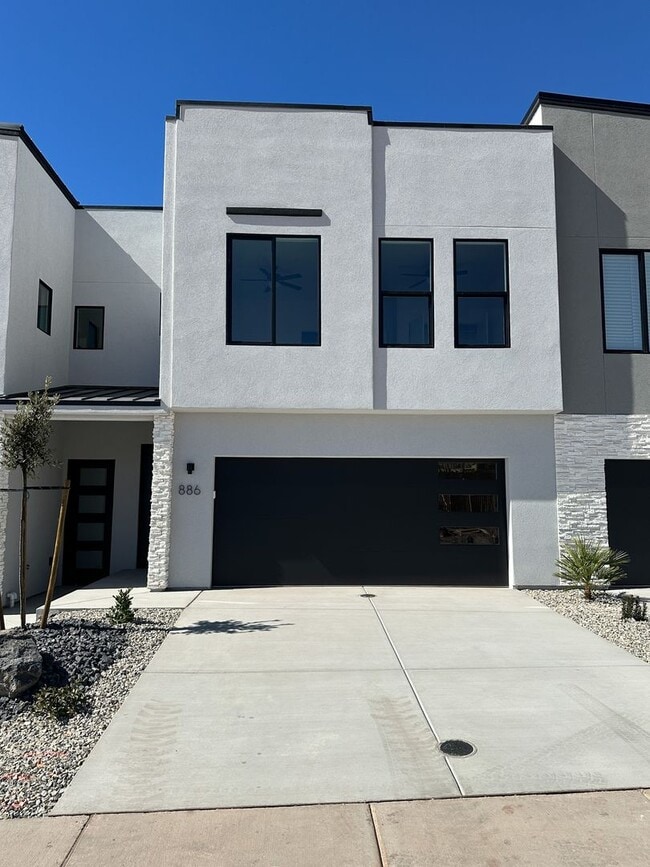 Building Photo - 917 Willow Bnd Dr