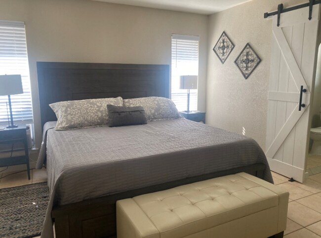 Photo - 2611 Woodline St