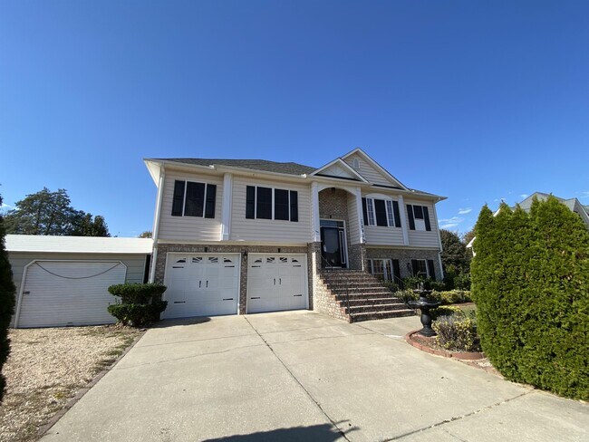 Photo - 109 Canyon Ct