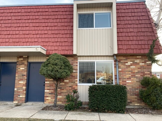 Building Photo - 359 N 100 W