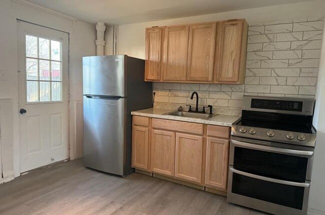 Photo - 440 Fauber St