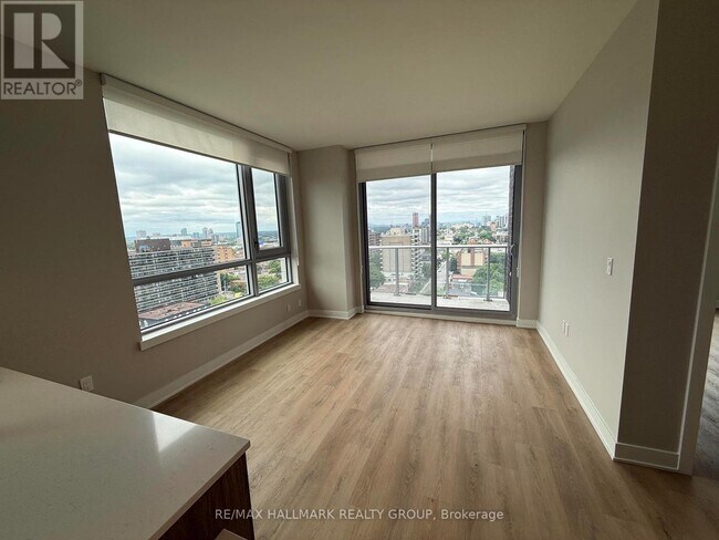 Photo - 275 Carling Ave Unit 1207