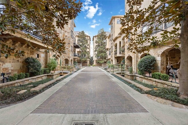 Photo - 328 Bomar St