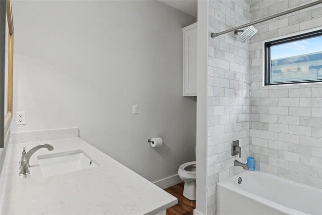 Photo - 2506 E Cesar Chavez St