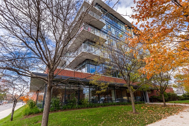 Building Photo - 101 Curry Ave Unit #422