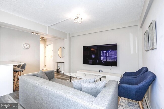 Photo - 2141 I St NW Unit 816