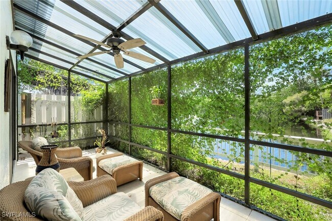 Building Photo - 823 Meadowland Dr