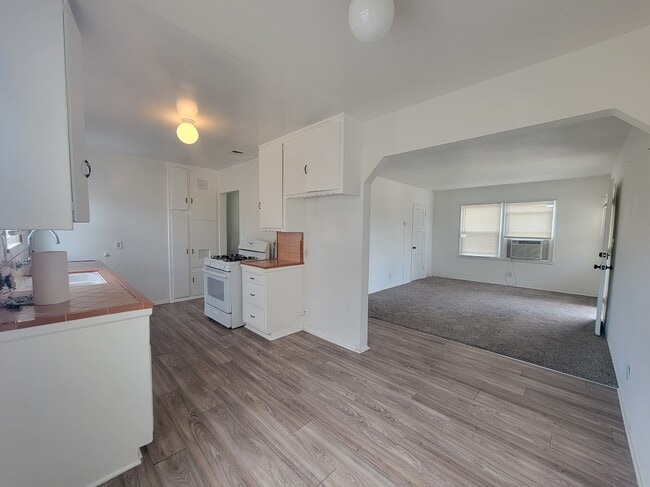 Building Photo - 16911 Glenetta Way Unit 3 Rental