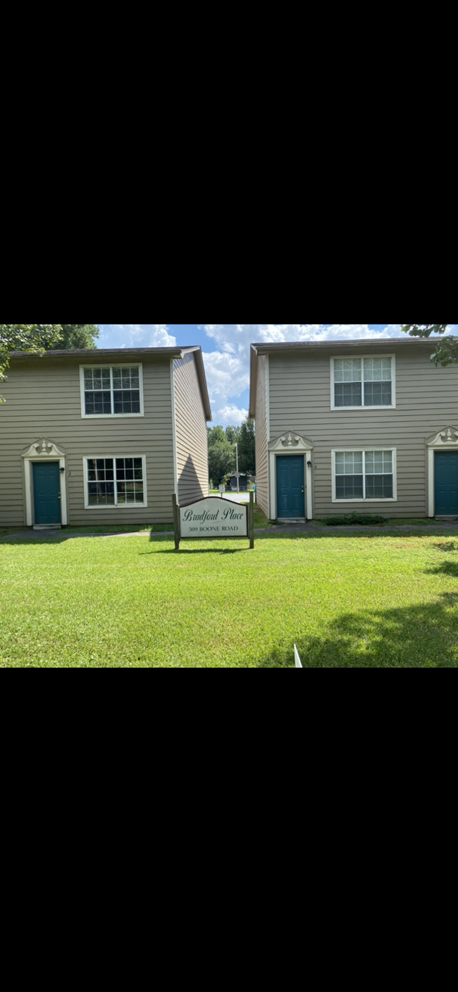 Building Photo - 309 Boone Rd Unit 4 Rental