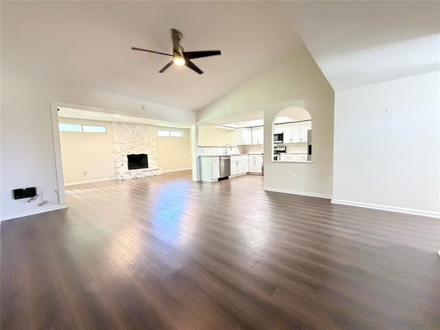 Photo - 706 Jamestown Dr