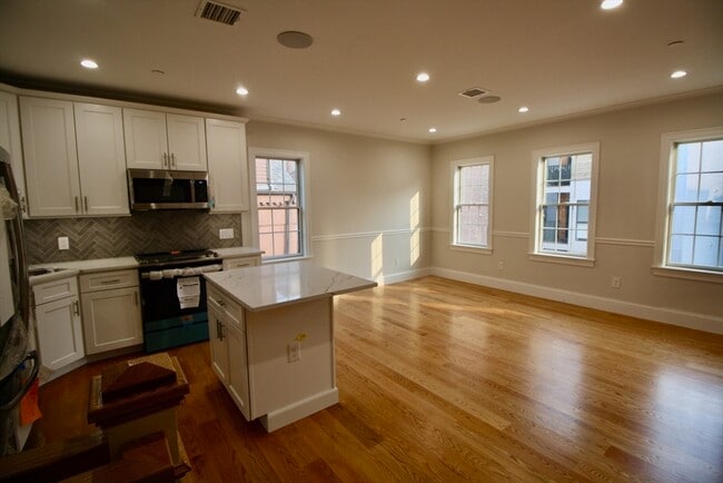 Photo - 276 Athens St Condo Unit PH