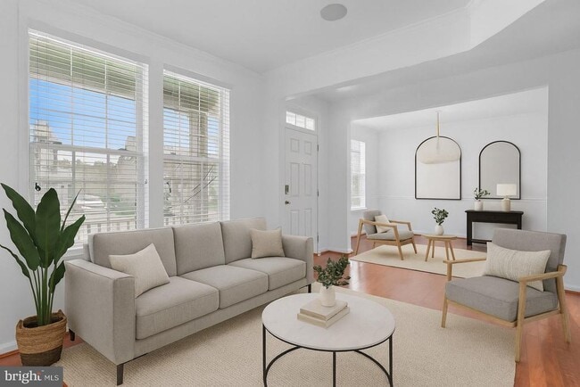 Photo - 8008 Hubble Dr