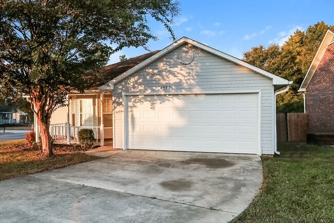 Photo - 4980 Valley Trail Ct