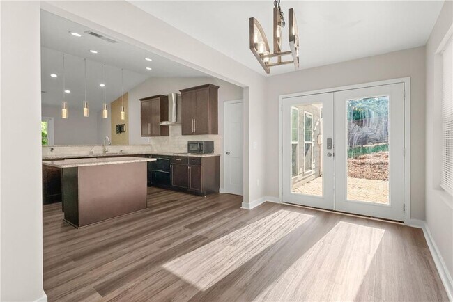 Photo - 2050 Shaffer Rd