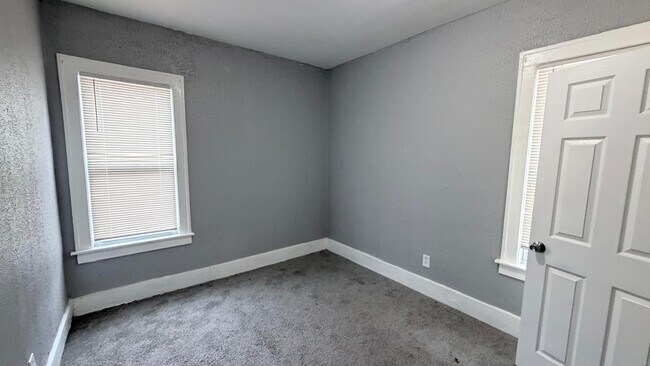 Photo - 4667 Beniteau St