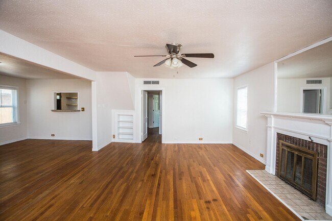 Photo - 2431 20th St