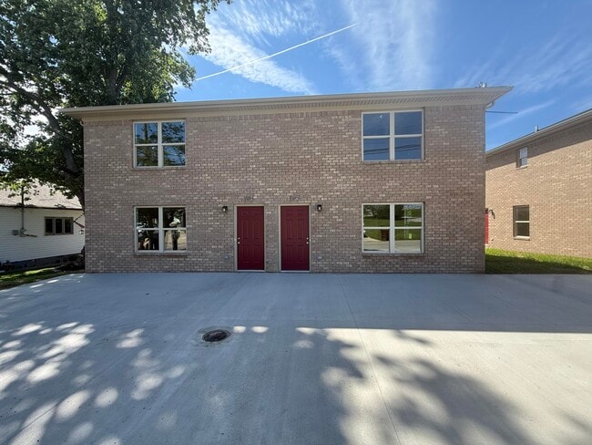 Building Photo - 105 Valley St Unit 105