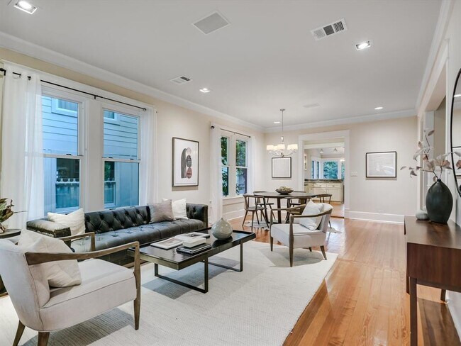 Photo - 617 Oakland Ave