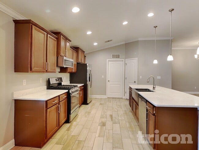 Photo - 224 Grampian Highlands Dr