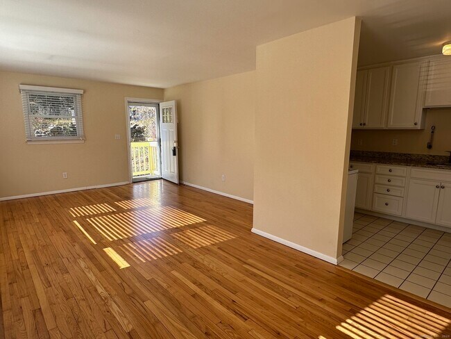 Photo - 360 Limestone Rd