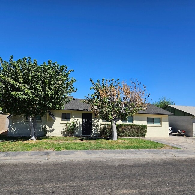 Building Photo - Remodeled home for Rent