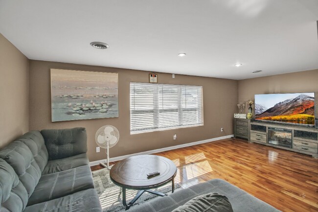 Photo - 20 South St Unit 2