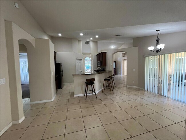 Photo - 946 Seneca Trail