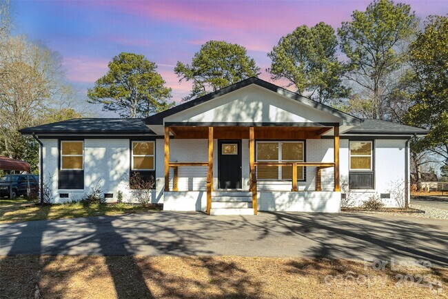 Building Photo - 8710 Farmwood Ct Rental