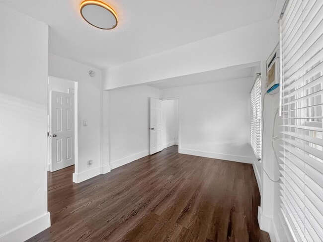 Photo - 1909 Monroe St Unit 1909