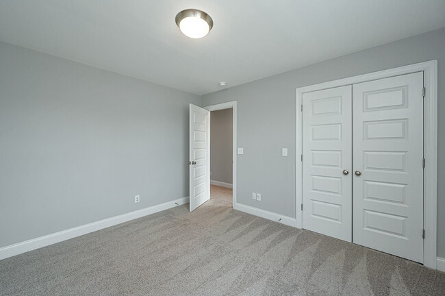 Photo - 60 Sumter Wy