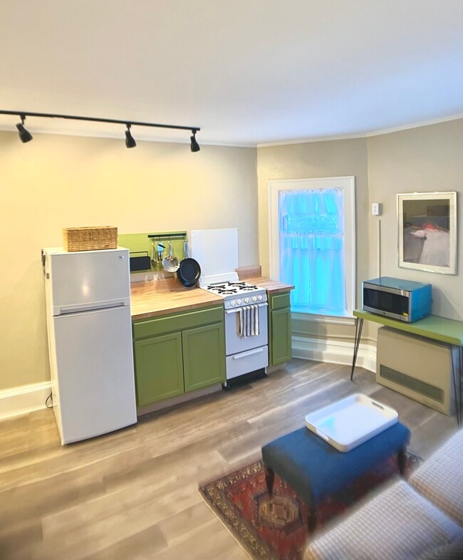 Kitchen - 234 Shelburne Rd Apartments Unit 234 Shelburne 2