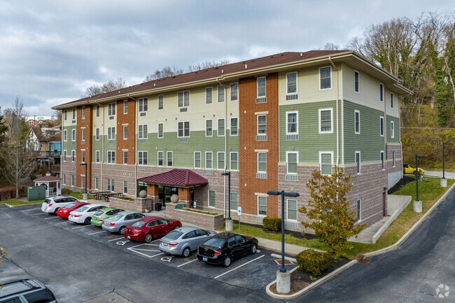Building Photo - Clifton Hills