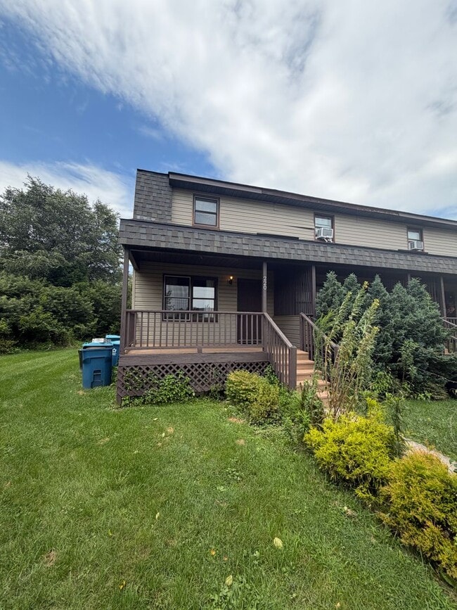 Photo - 220 Adams Ln Unit 220