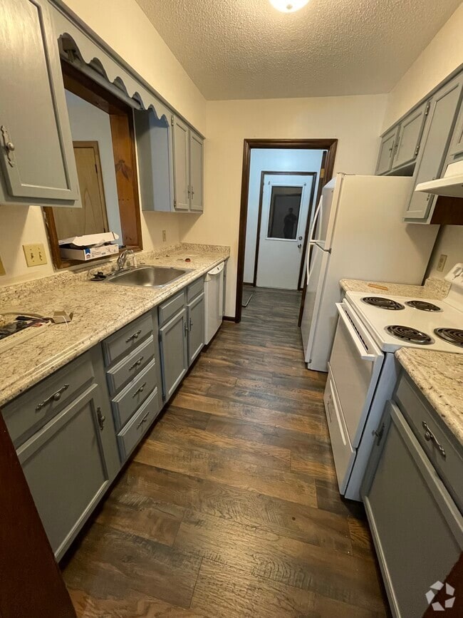 Building Photo - 506 Creekwood Cir Rental