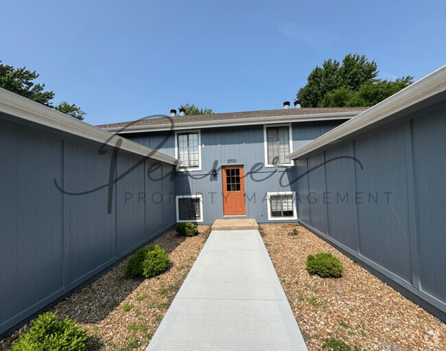 Building Photo - 2701 NW 5th St Rental