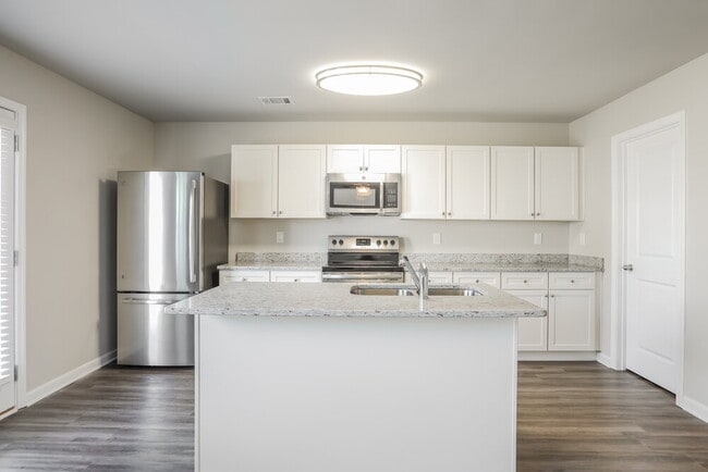 Photo - 317 Nutwood Trce