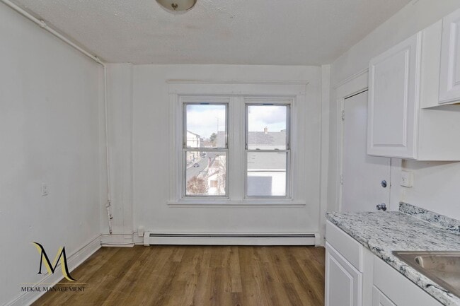 Photo - 528-532 Union Street Unit 528-1L