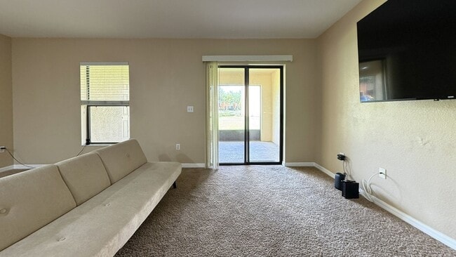 Photo - 2516 Oleander Lakes Dr
