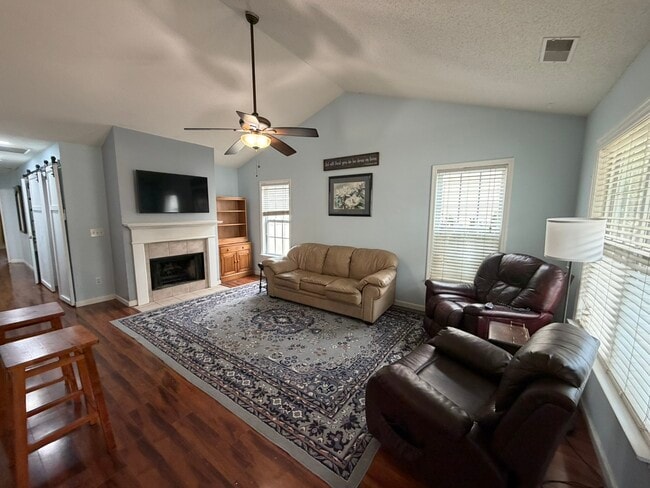 Photo - 7 W Morningside Dr