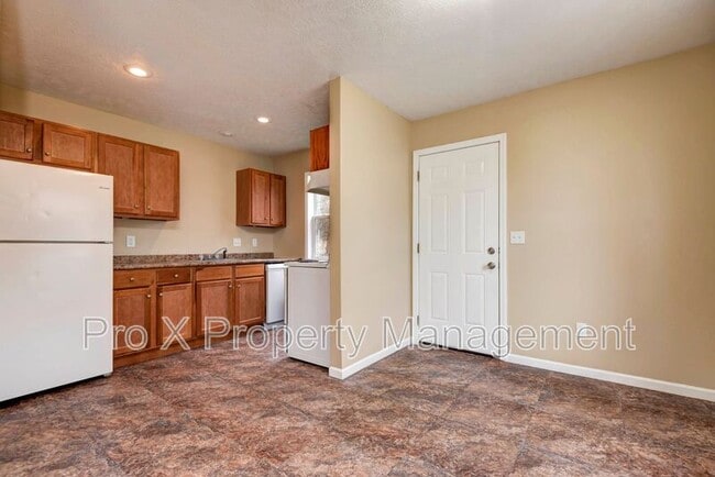 Photo - 642 N Belview Ave