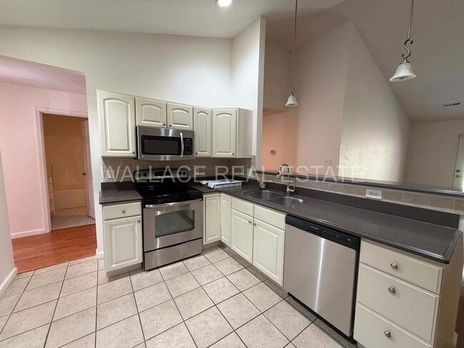 Photo - SPACIOUS 3 BEDROOM CONDO IN ANDERSON RIDGE ON GLEASON DRIVE!!