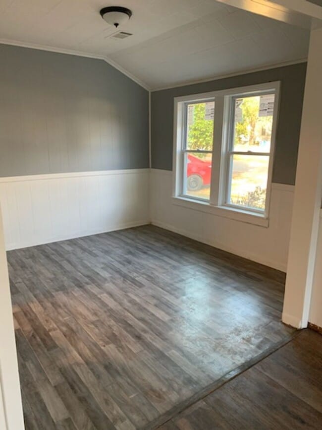 Photo - 316 Duncan St