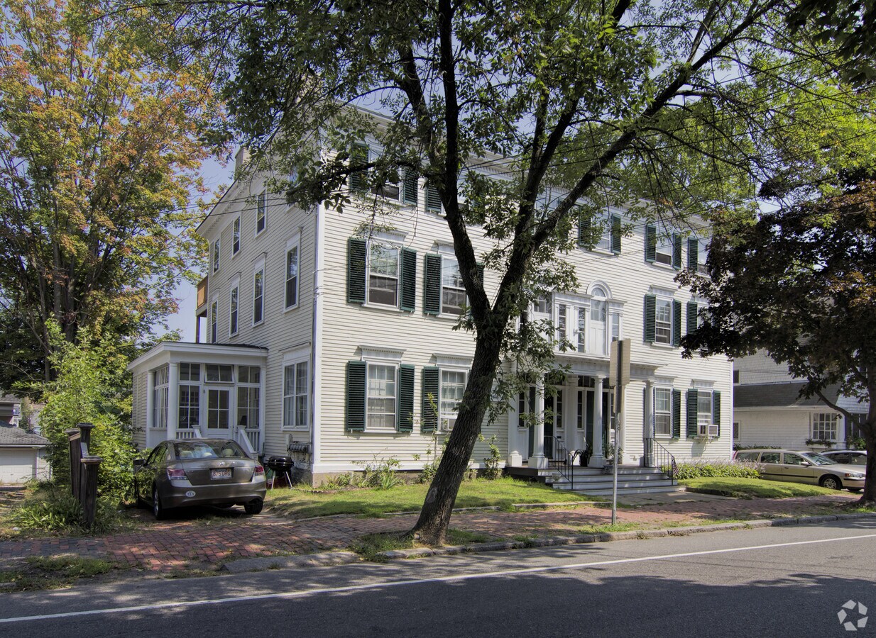 102 High St Apartments For Rent in Newburyport, MA